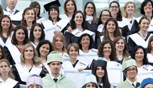 xGraduacion-UNIR-925x535.jpg.pagespeed.ic.kET0Mu0ugy